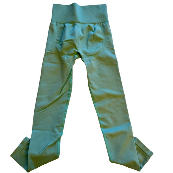 Bo + Tee Pastel Blue Workout Leggings - Picture 3 of 3